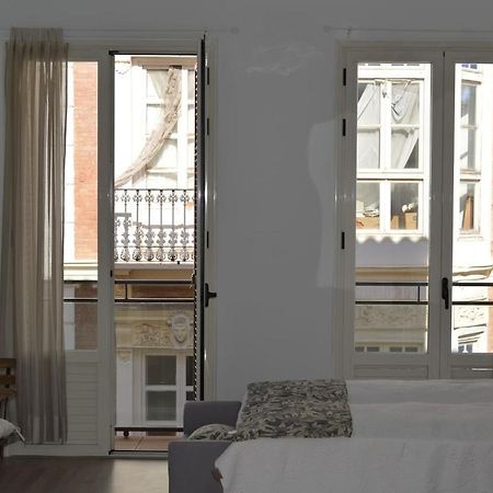 Modern Studio Flat Close To Plaza Merced Málaga Kültér fotó